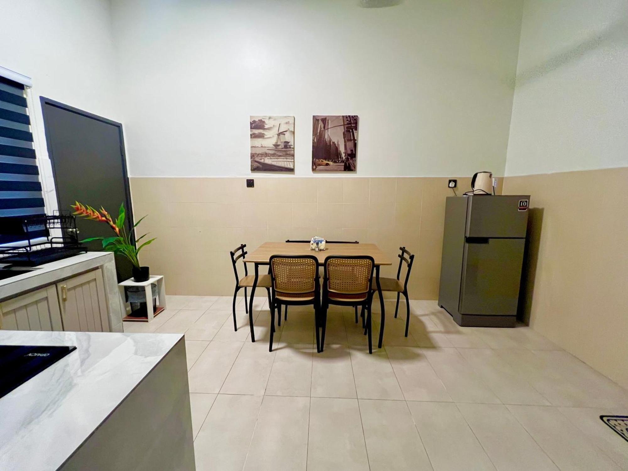 Quayside Cove Homestay - Corner House, Shah Alam Rimbayu Netflix Syok Tv Bbq Esterno foto
